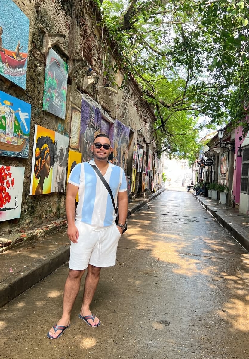 Christopher Hall - Photo 3