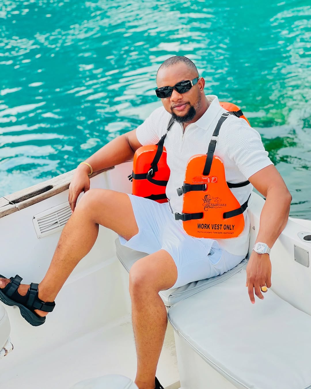 Michael Davis - Photo 4