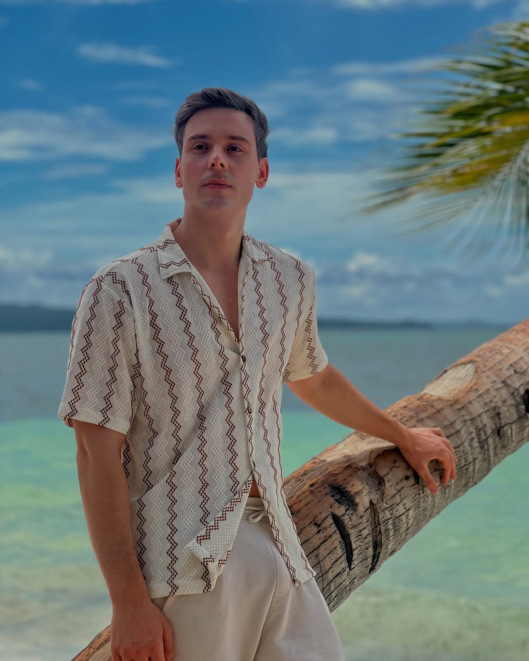 James Hawthorne - Photo 2