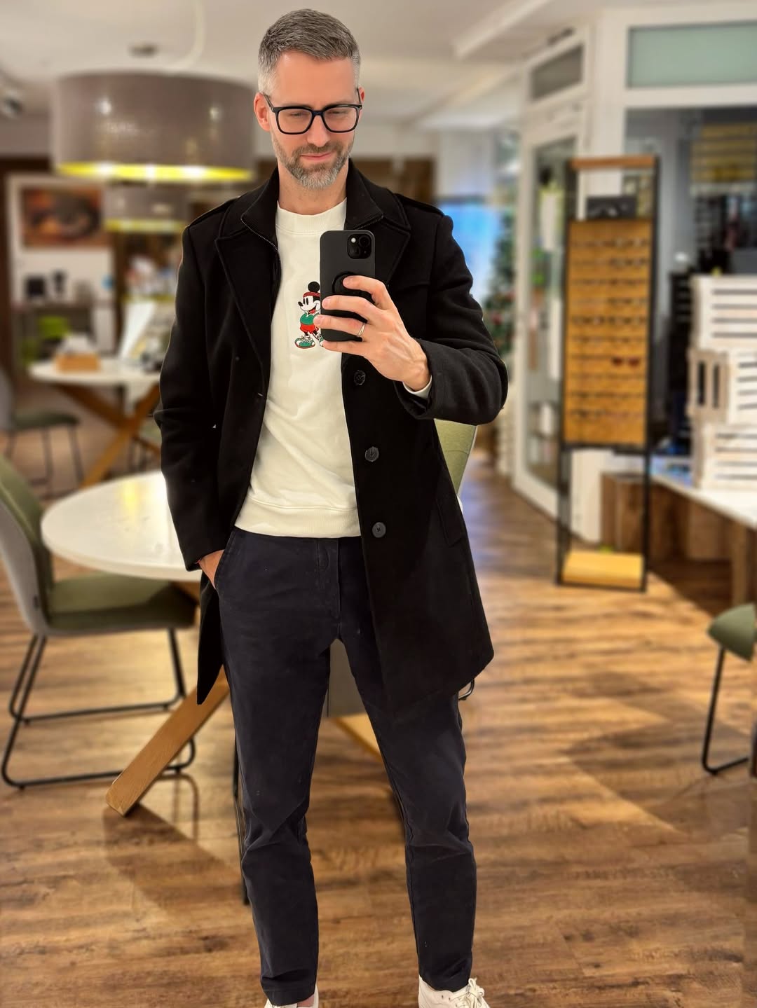 Christopher Vance - Photo 4